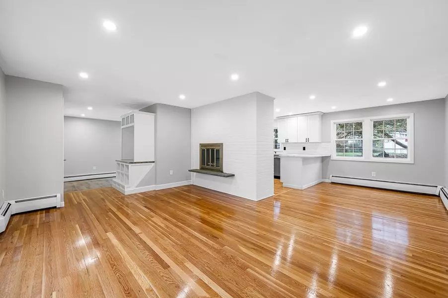 929 Wachusett St, Holden, MA 01520