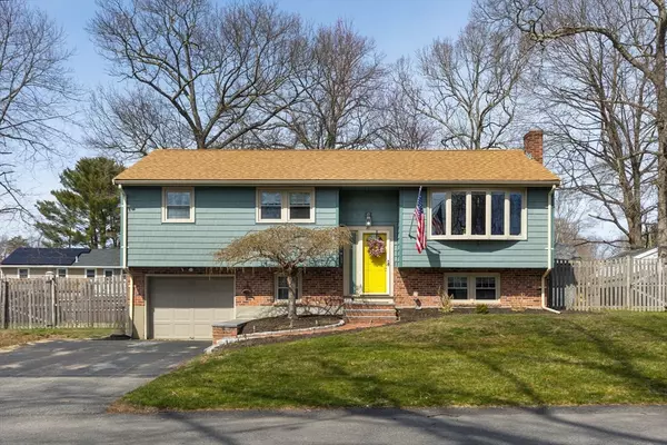 21 Julie Ave, Brockton, MA 02301