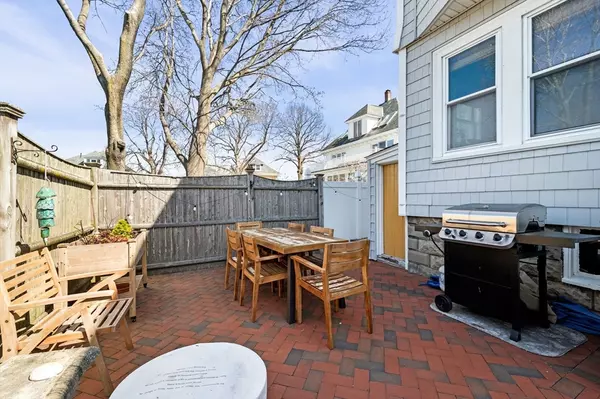 Nahant, MA 01908,17 Maple Avenue