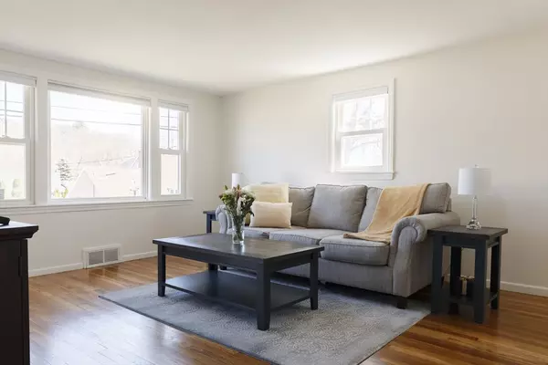 Danvers, MA 01923,11 Alma Ln