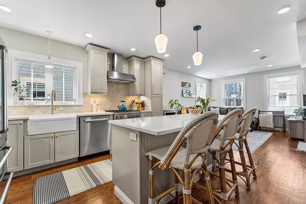 67 Pearl St #1, Boston, MA 02129