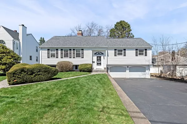 295 Lowell St, Peabody, MA 01960