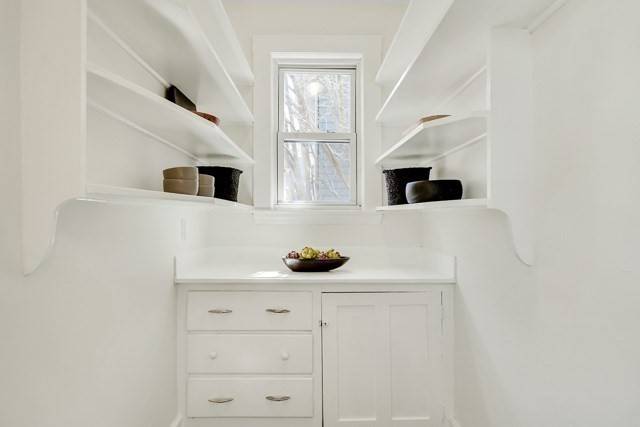 18-20 Cypress St Brookline, MA 02445