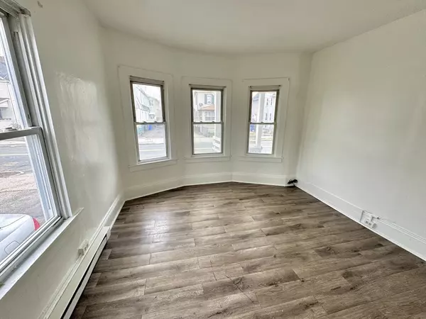 Springfield, MA 01108,403 Orange St