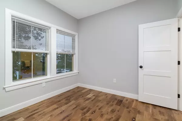 Boston, MA 02128,477 Meridian St. #3