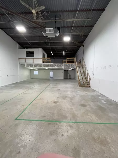 22 Prospect St #12, Woburn, MA 01801