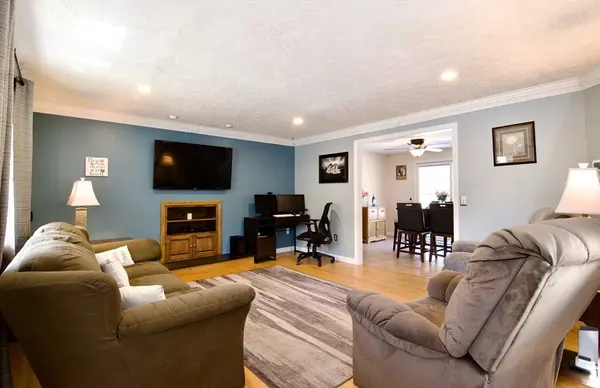 Ware, MA 01082,53 Babcock Tavern Rd