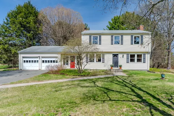 202 Amherst Rd, Pelham, MA 01002