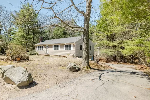 Plymouth, MA 02360,19 Kristin Rd