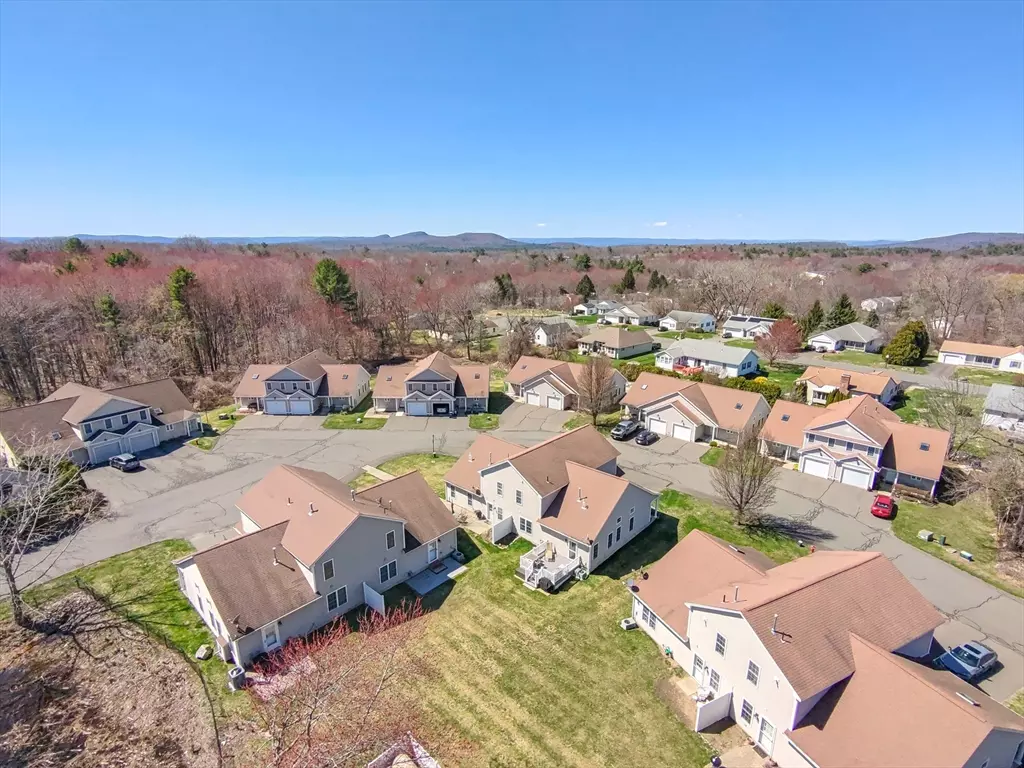 Belchertown, MA 01007,85 North Main St #14