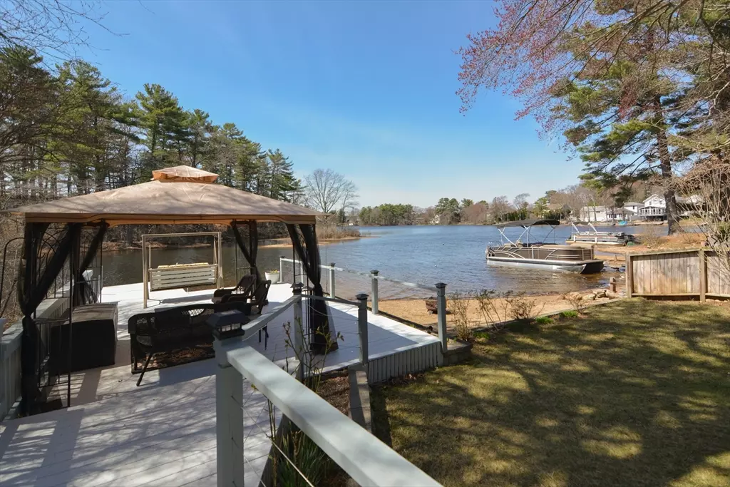 Mansfield, MA 02048,59 Lakeview Ave