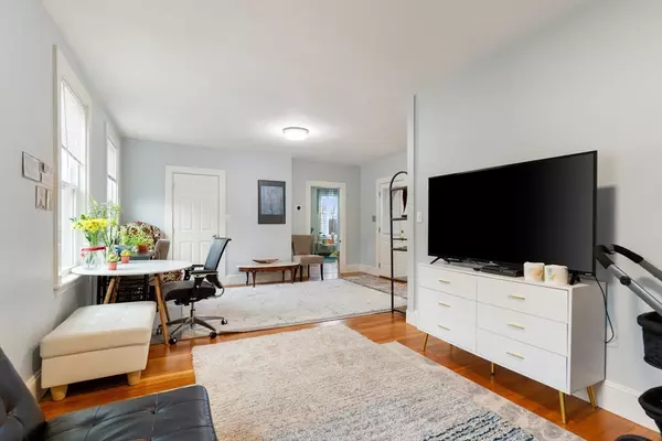 Brookline, MA 02467,5 Eliot Avenue