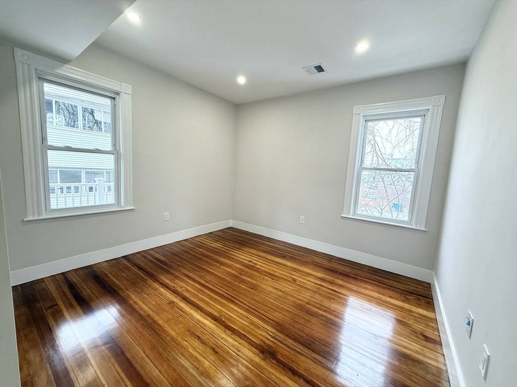 Boston, MA 02125,36 Raven St #2