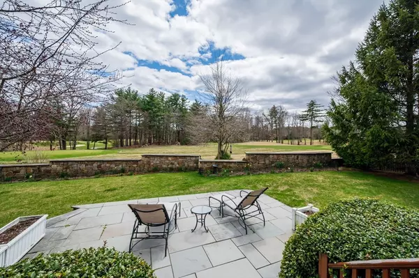 Hingham, MA 02043,73 Clubhouse Drive #73