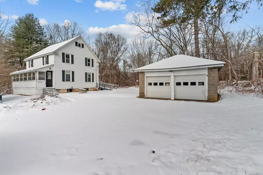 121 Hill St, Millville, MA 01529