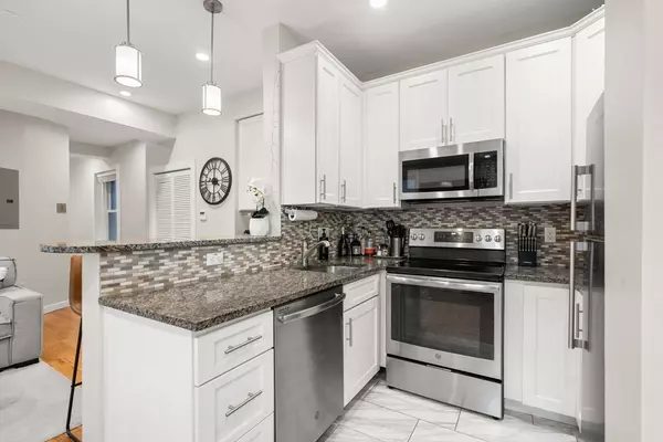 Boston, MA 02113,76-78 N Margin St #4