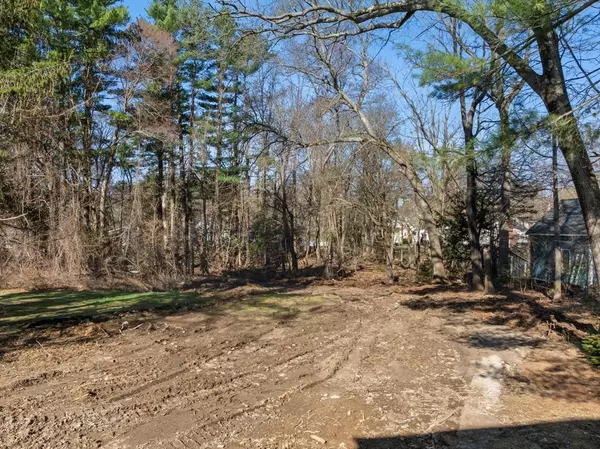 Sharon, MA 02067,45 Cottage St