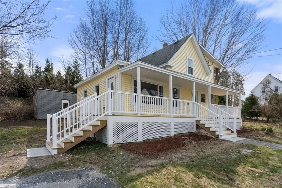 307 Park St, Gardner, MA 01440