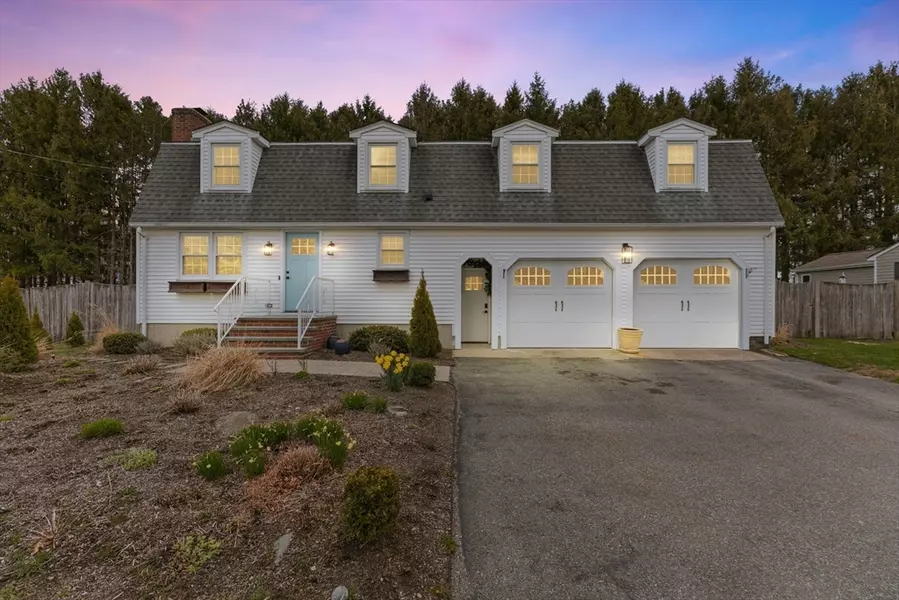 822 Regan Rd, Somerset, MA 02726