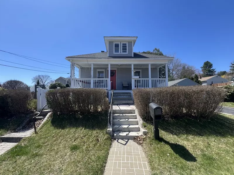 5 Chino Ave, Worcester, MA 01605