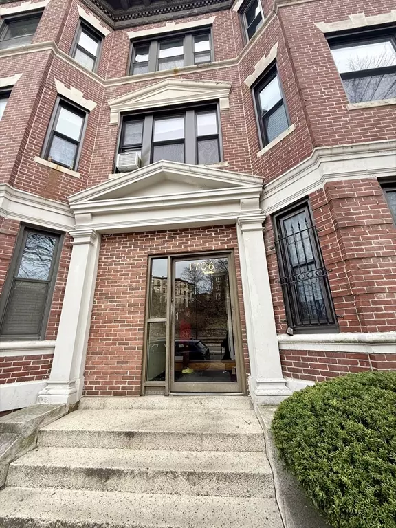 1706 Commonwealth Ave #14, Boston, MA 02135