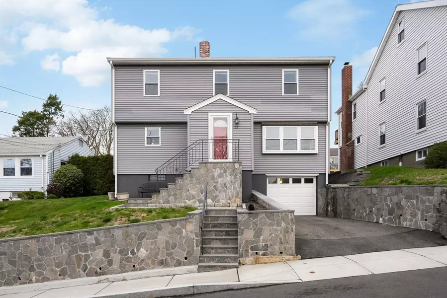 32 Aberdeen Road, Quincy, MA 02171