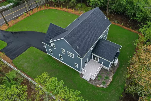 Medway, MA 02053,116A Winthrop Street