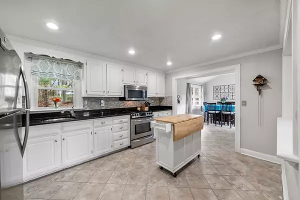 Norwell, MA 02061,158 Grove St