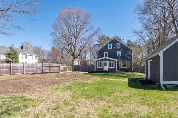 Georgetown, MA 01833,82 W Main St