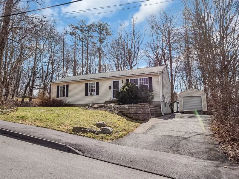 8 Duggan Street, Spencer, MA 01562