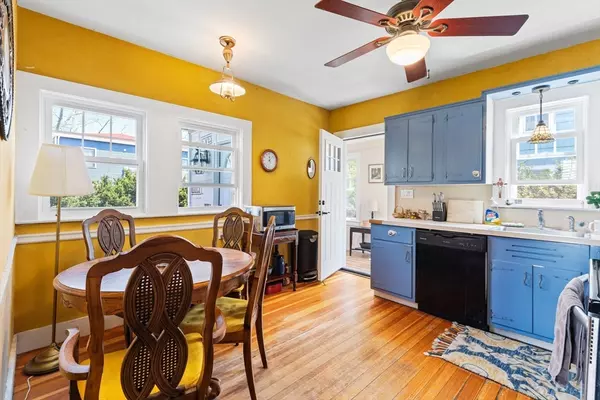 Quincy, MA 02170,54 Thornton