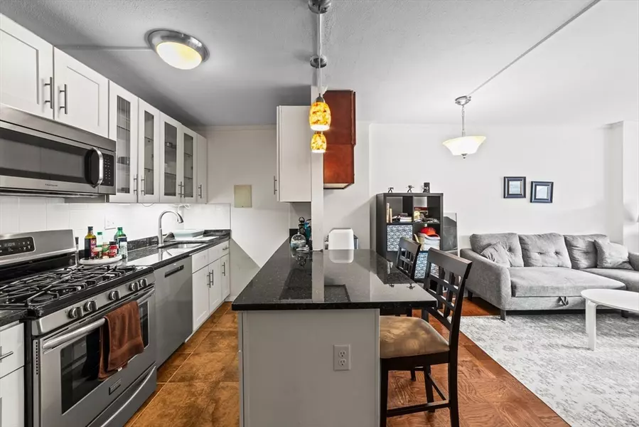 6 Whittier Place #3G, Boston, MA 02114