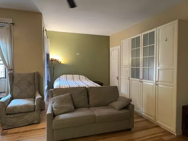Boston, MA 02116,271 Dartmouth #6B