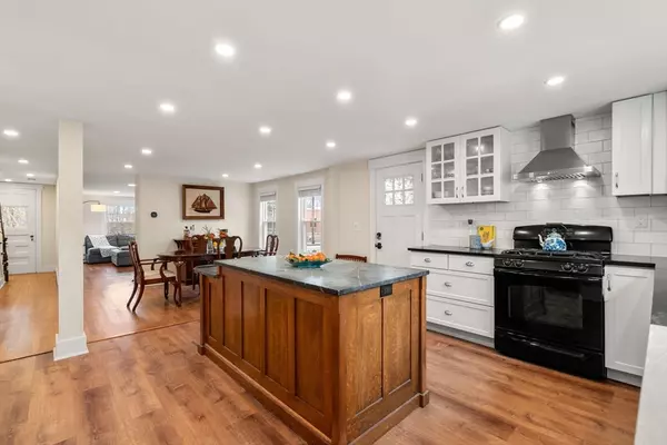 Framingham, MA 01701,670 Edgell Rd