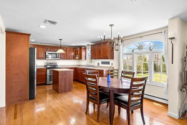 Holliston, MA 01746,365 Highland St