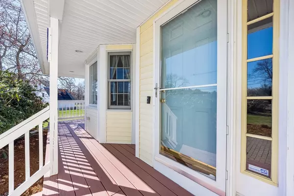 Holliston, MA 01746,365 Highland St