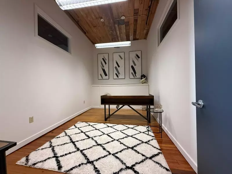 45 Osgood St, Methuen, MA 01844