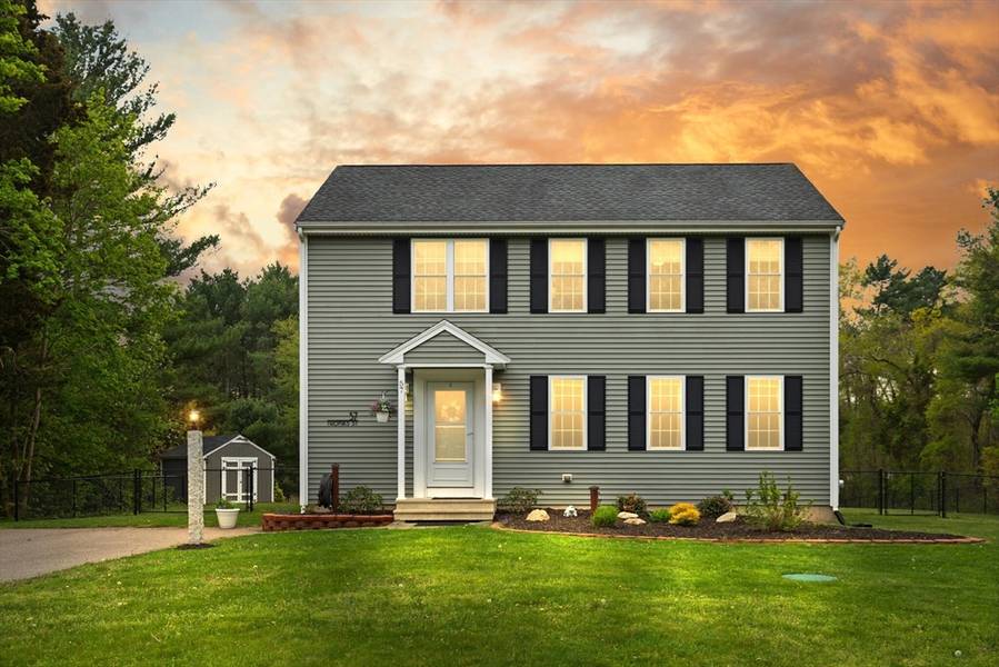 57 Thomas St, Middleboro, MA 02346