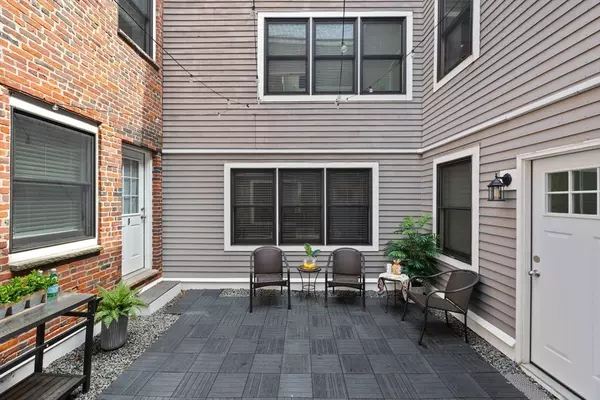 Boston, MA 02128,336 Saratoga Street #8