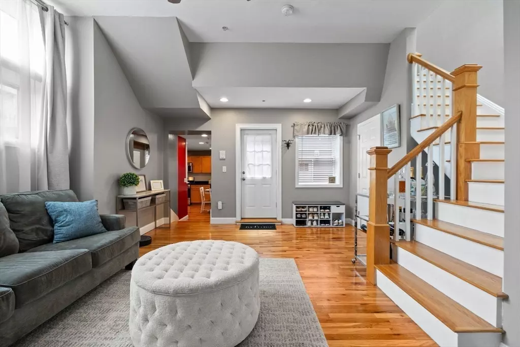 Boston, MA 02128,336 Saratoga Street #8