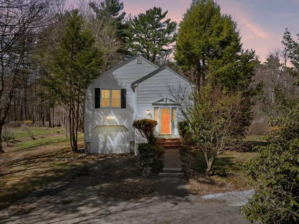 Easton, MA 02356,379 Bay Rd