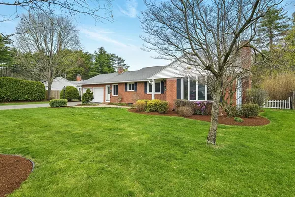 Wilbraham, MA 01095,4 Shady Ln