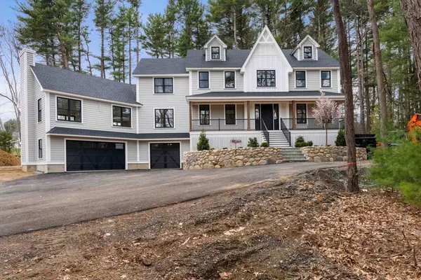 North Reading, MA 01864,28 Nutter Road