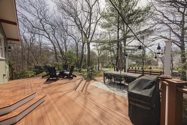 Needham, MA 02492,216 Country Way