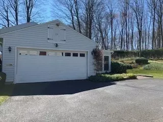 Holyoke, MA 01040,55 Longfellow Road