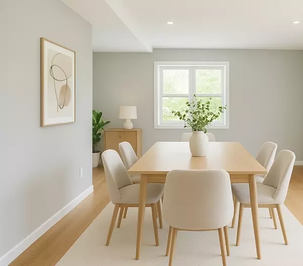 Littleton, MA 01460,8 Dahlia Drive