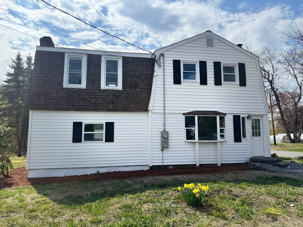 Littleton, MA 01460,8 Dahlia Drive