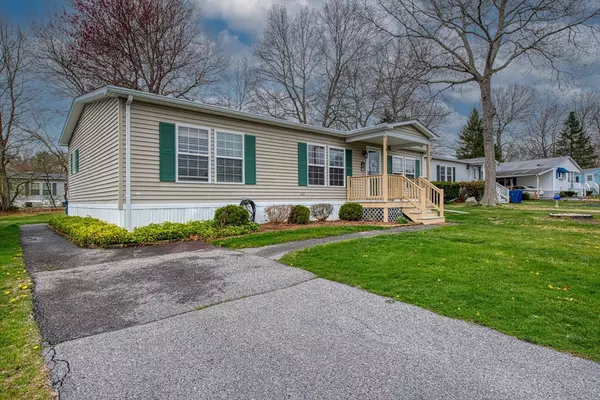 Taunton, MA 02780,50 Highland Street #178
