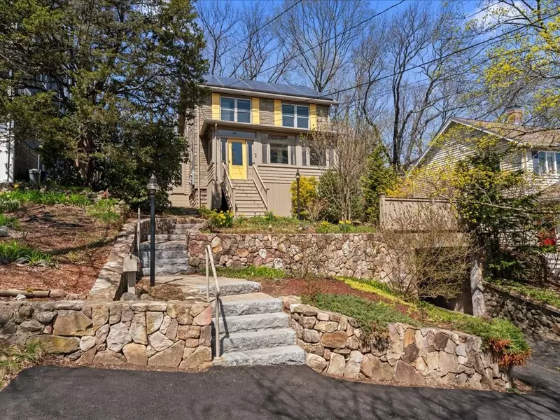 55 Coolidge Rd, Arlington, MA 02476