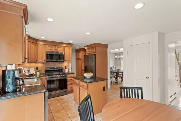 Westford, MA 01886,4 Ledgewood Dr